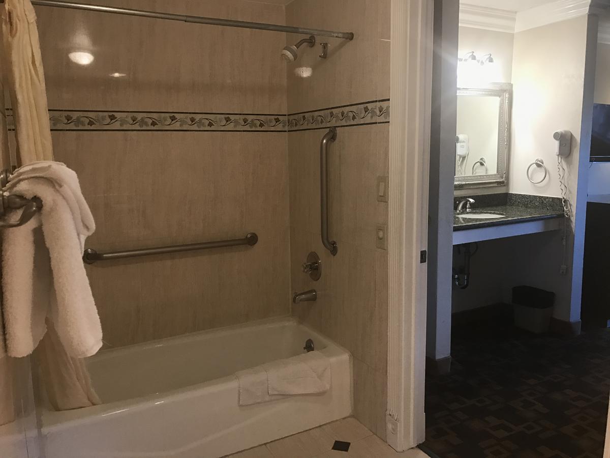 Castaic Inn Six Flags Valencia Екстериор снимка